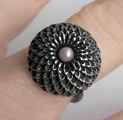 Silver and Pearl Chrysanthemum Ring