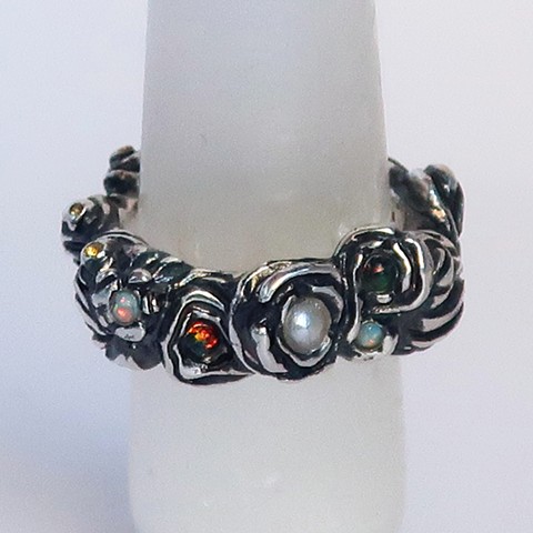 Twisted Garland Ring