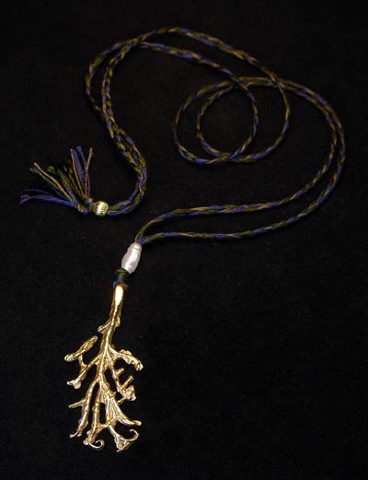  gold root pendant