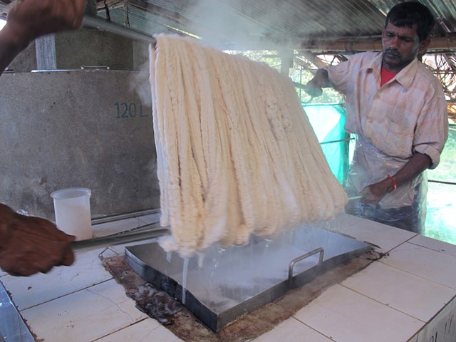 preparing yarn to be dyed