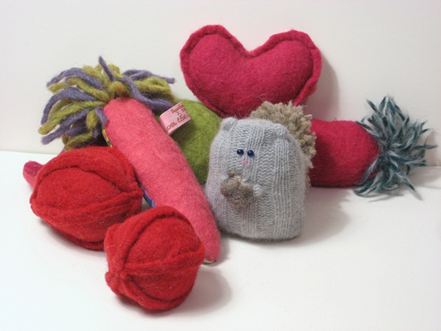Squirrelfriend, Felt Heart and Felt Plants