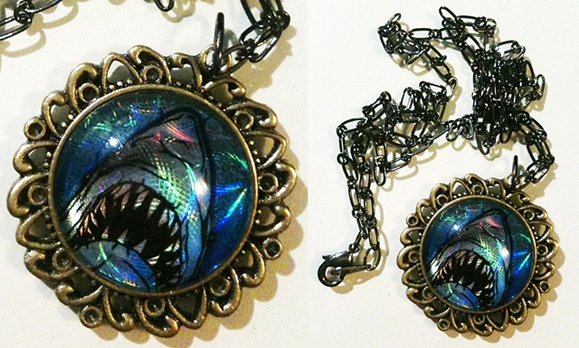 jaws necklace