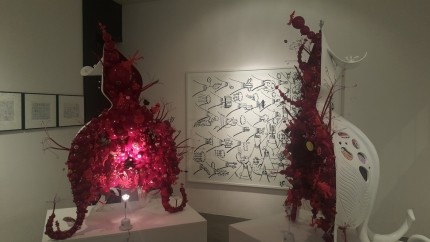 [The Hangyoreh] Exhibition Review: From the Paintings in Buddhist Technique to the Monstrous Sculptures - ‘Complex Matchlessness.'