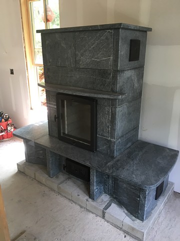 Soapstone heater by Greenstone Heat