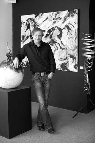Tim Mitchell in Luxe  2008 page 167
