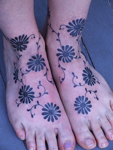 floral feet
