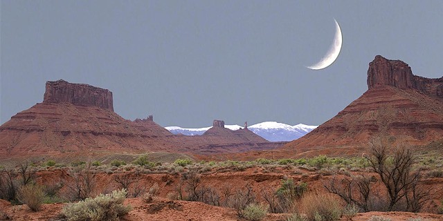 Utah and the Moon, Light Box