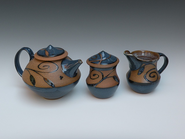 Teapot, Creamer & Sugar Bowl Set