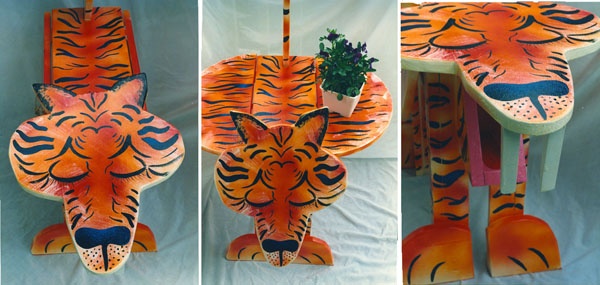 Tiger Table
