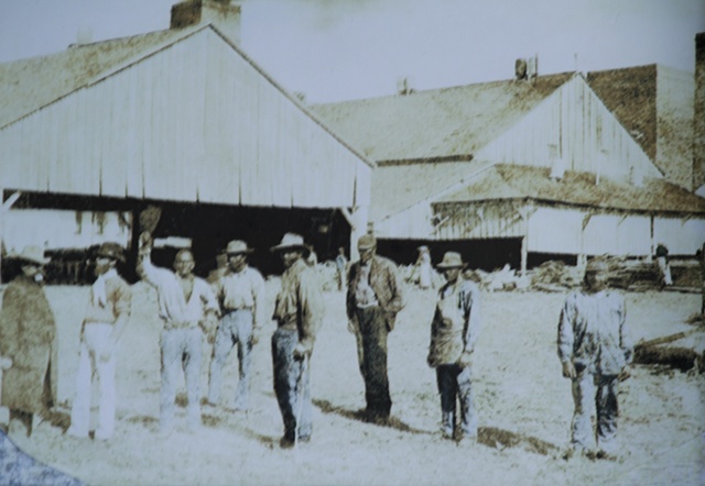 Workers at Laura