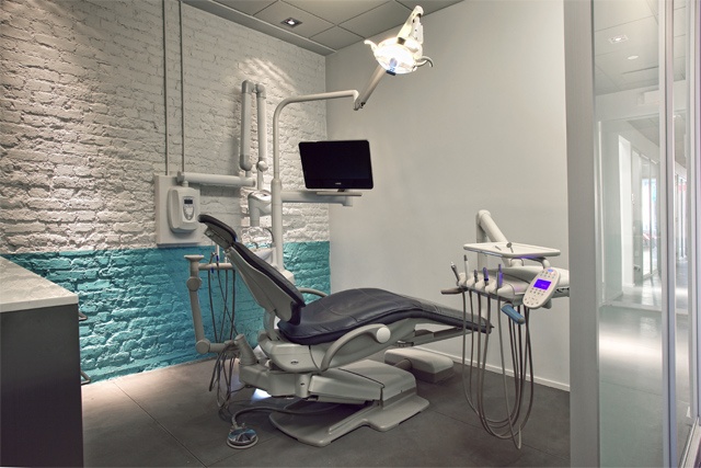 Tribeca Dental Office, modern dental office, modern operatoryby doug stiles interior design