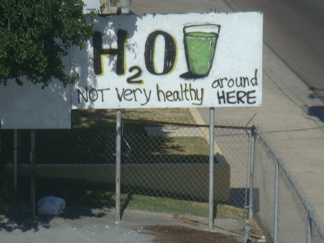 H2O 
Not very healthy around here 