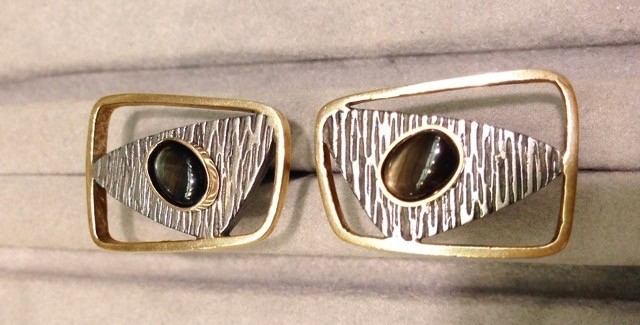 Bill Fisk's cufflinks--haunting reminder of Wilson's past.  Custom designed by S Maslansky, fabricated by Donna Sackowitz NYC