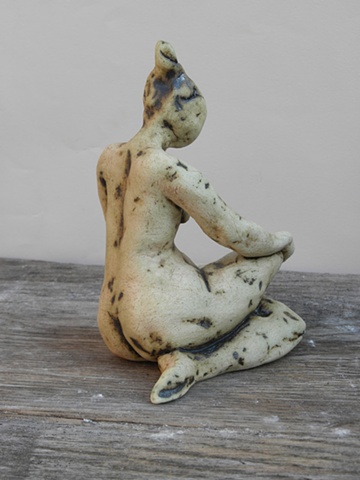 Sitting Figurine ( Leg Across)