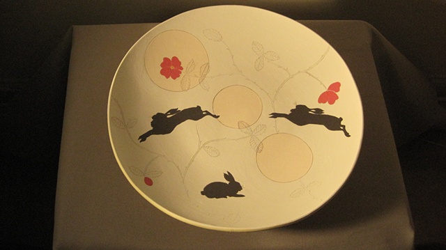 plate with rabbits