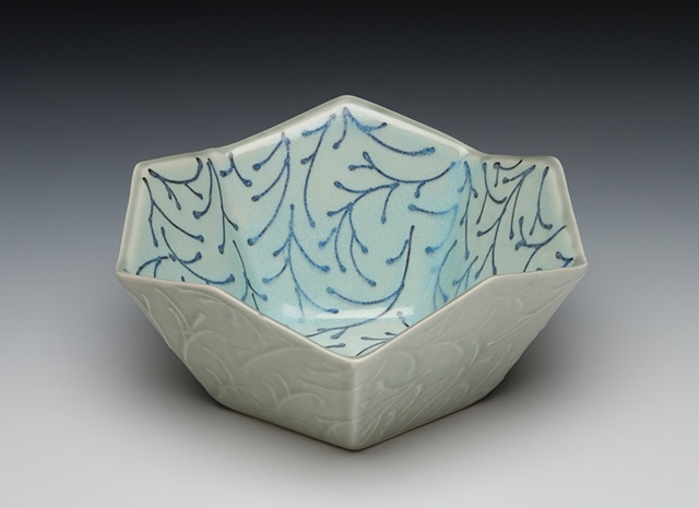 pentagonal serving bowl blue/green