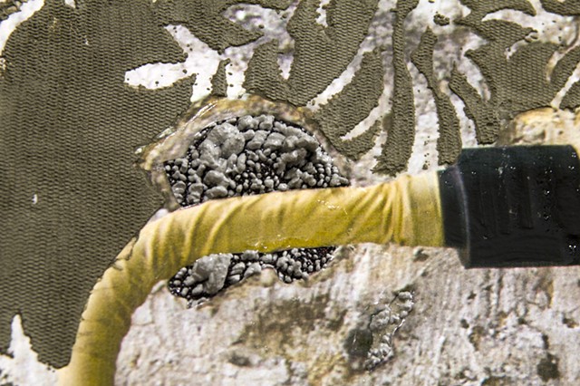 Detail: WS: Yellow Pipes