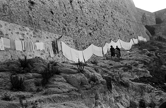 Drying laundry, Corsica