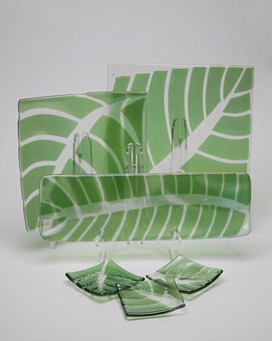 leaf plates, leaf dishes, leaf trays