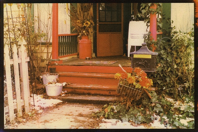 Red Stoop with Washer