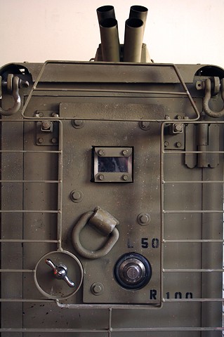SAFE
(detail)
Latch, dial and up-armor plate