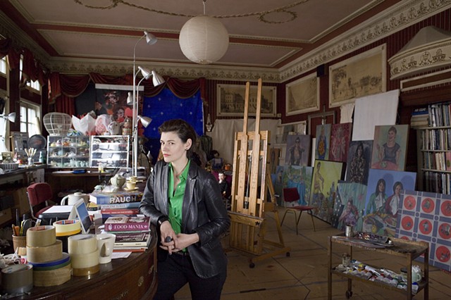 Roxana Halls in her Regent Saloon studio - portrait by Andrew Warrington