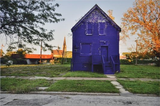 Economist - Painting the town purple, A colourful way of bringing attention to South Side Chicago
