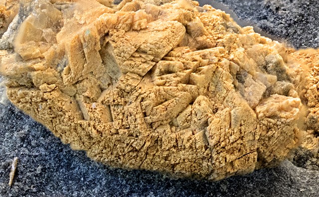 Oops, Maybe more like Quartz with Iron....