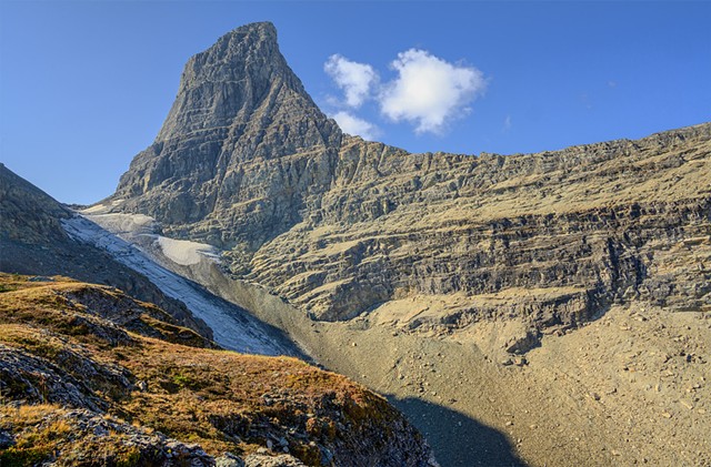 Clear View of "Angel's Landing" Below Sharkfin Peak