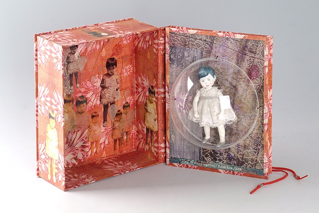 Mutted music box / 2008