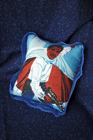 Lando Pillow