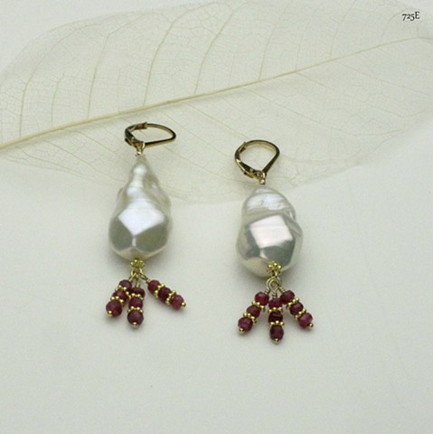 baroque pearl with three faceted ruby & vermeil spacer danglers on gold filled leverbacks (#725E)
coordinate these earrings with ruby necklace w/ pearl (#515)