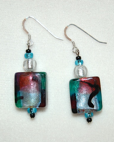 Square-shaped murano style aqua/silver/ruby mix glass bead Earrings with silver foil lined glass bead accent
