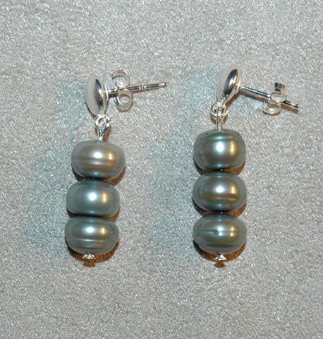 Blue Rondell-shaped Pearl Earrings