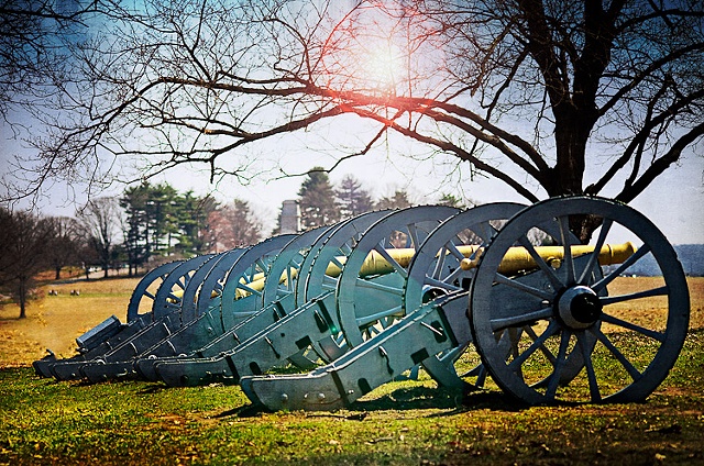 Line of canons at Valley Forge national park
