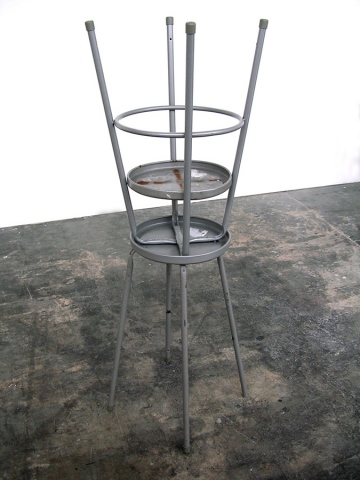 24246006 (metal stool, stool parts, ground)