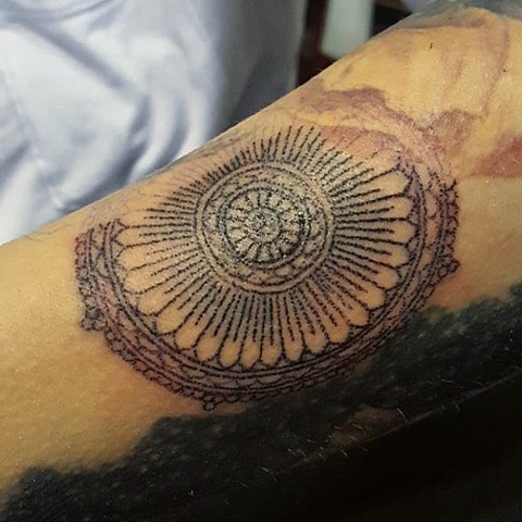 tattoo, handpoking, handpoked, handpoked tattoo, traditional tattoo, mandala