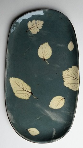 small platter with leaves