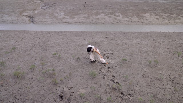 파라클레토스 Who Stands Beside