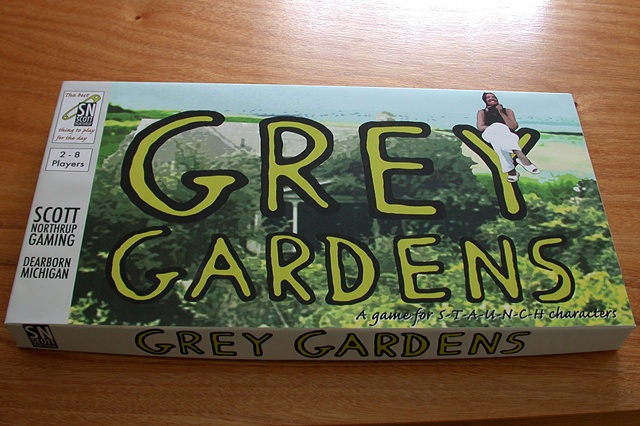 Grey Gardens Board Game
(box top)