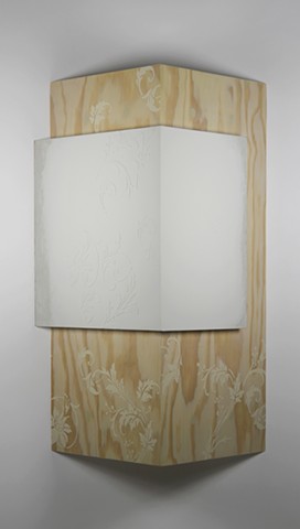 Constructed corner, wallpaper and plaster patterns