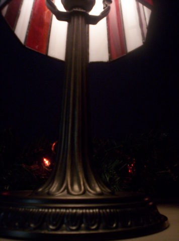 Americana stained glass lamp
