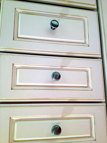 Penstripe Glazing on cabinet doors