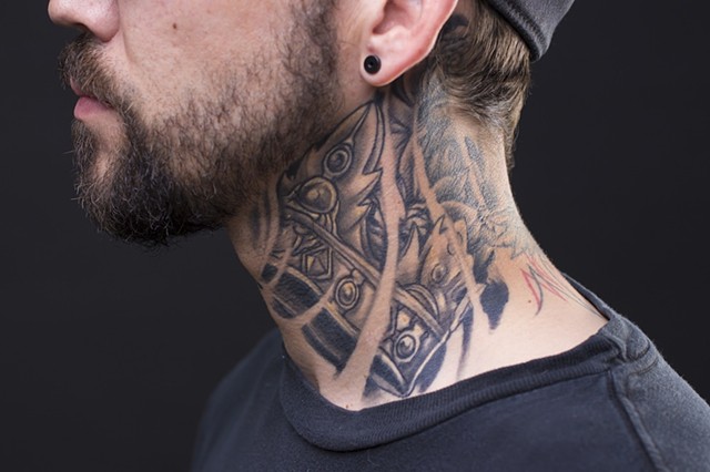 crown neck black and grey tattoo 1