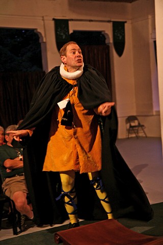 Malvolio cross-garters