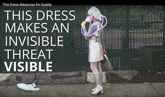 Popular Science Blog : This dress changes color to show how polluted your air is
