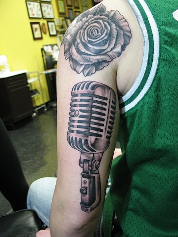 Peter McLeod Tattoo Old School microphone and rose tattoo