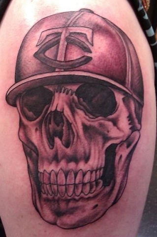 Peter McLeod Tattoo Skull Twin Cities tattoo