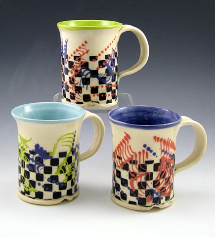 assorted color interior check mugs