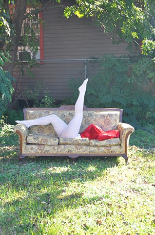 body sculpture live performance in New Orleans by Robyn LeRoy-Evans